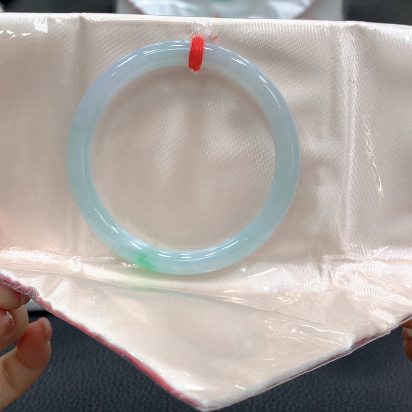 【闪购商品】翡翠手镯未镶嵌翡翠