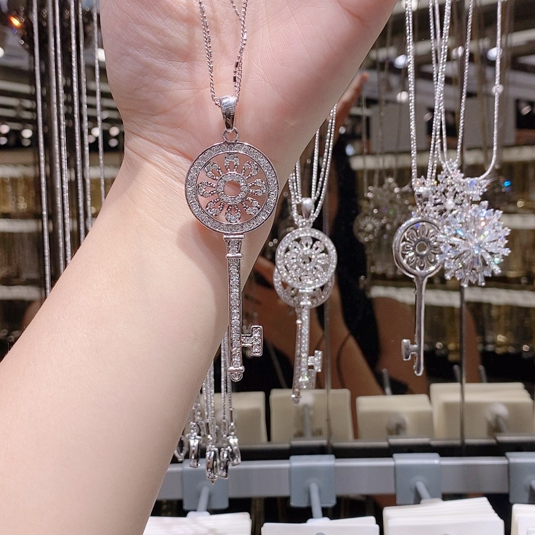 锆石合金合金银色