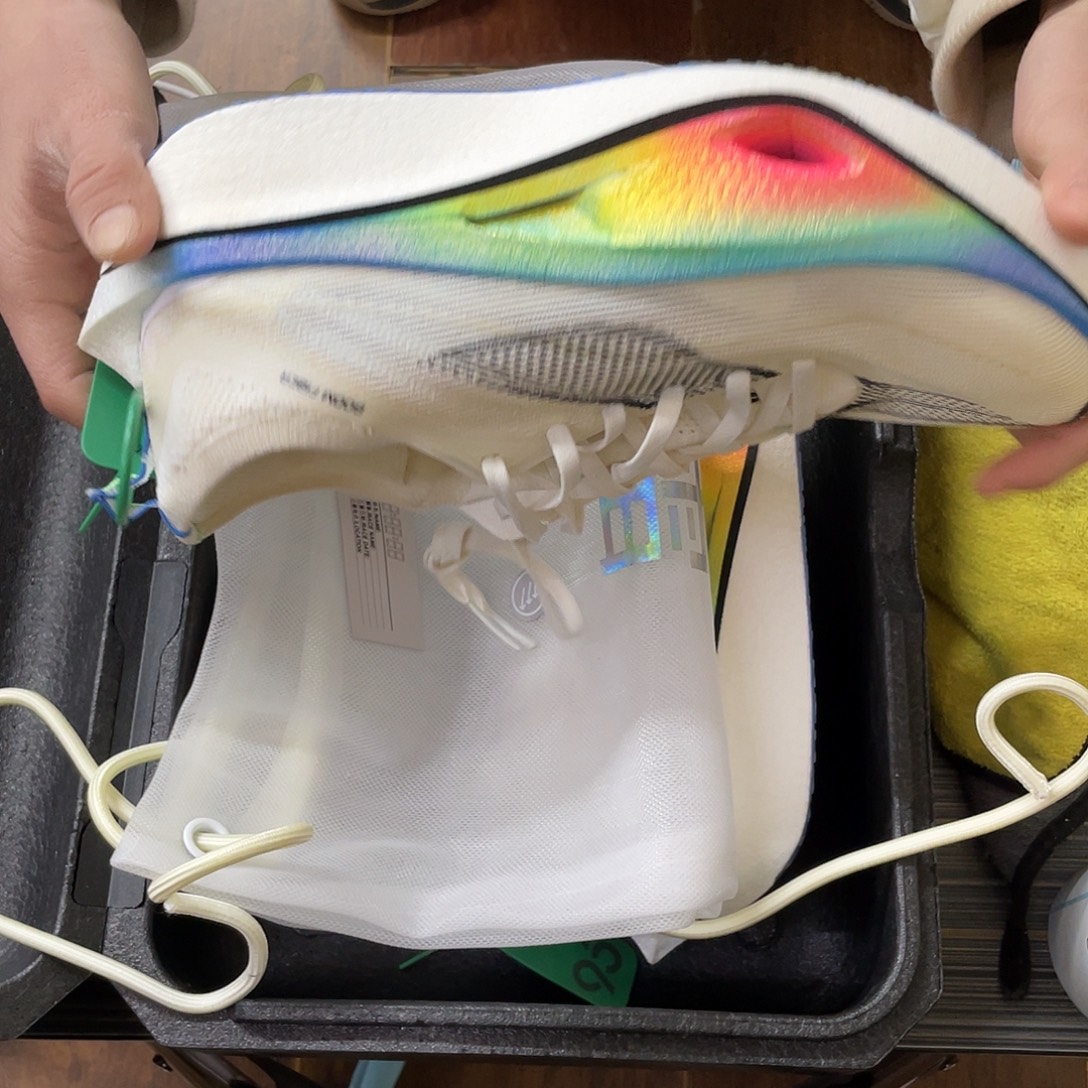 29李宁跑鞋41.255微磨损一点