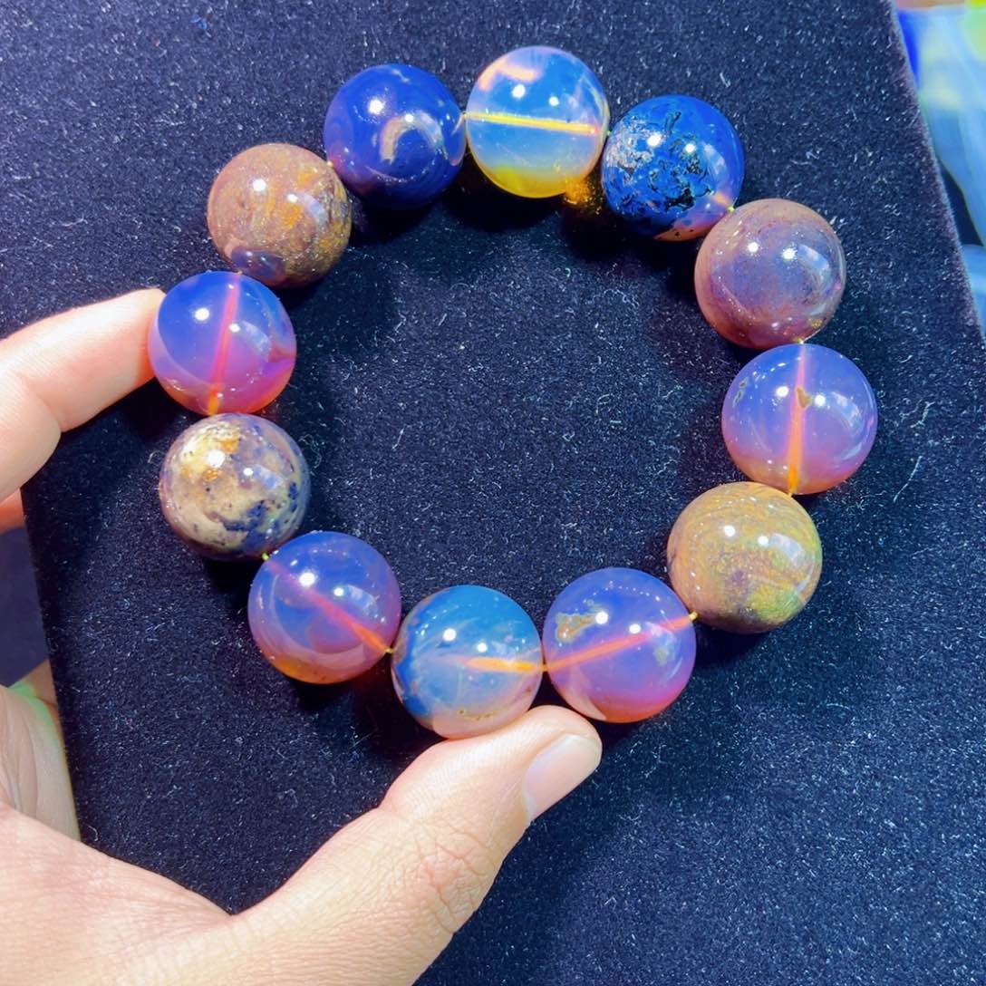 琥珀裸石未镶嵌琥珀