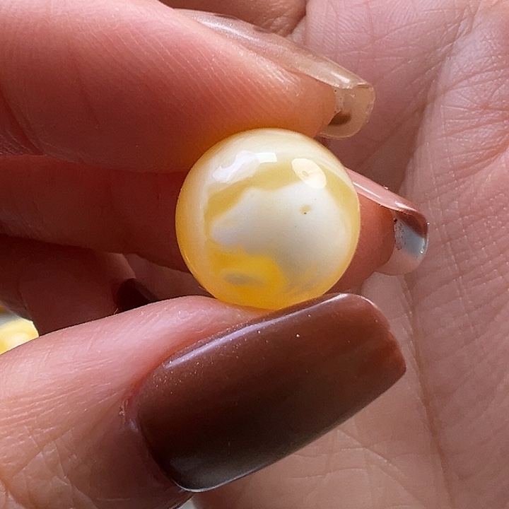 蜜蜡未镶嵌珠宝奇石