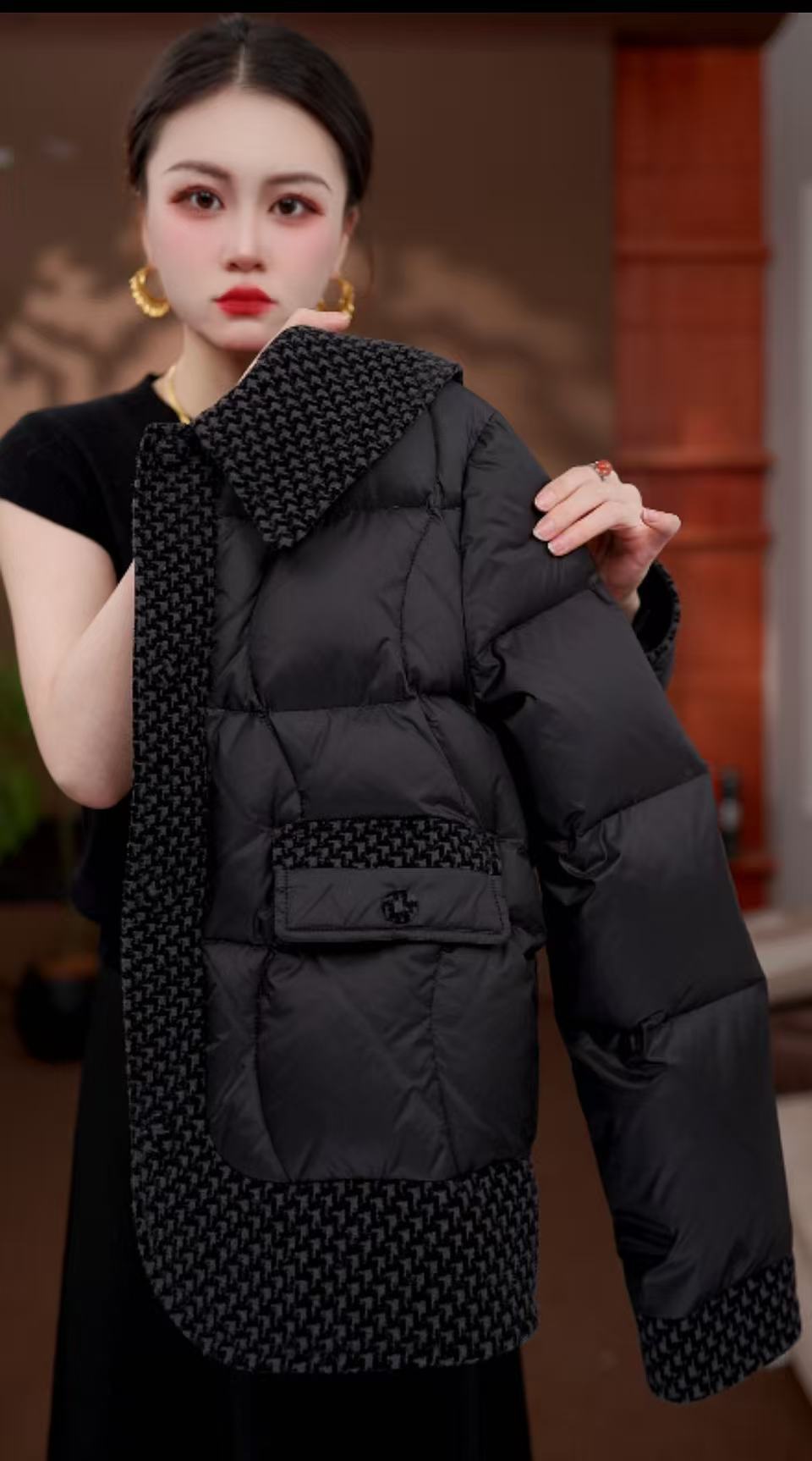 TT（甜）-2025冬季黑金系列拼接直充小香面料羽绒服