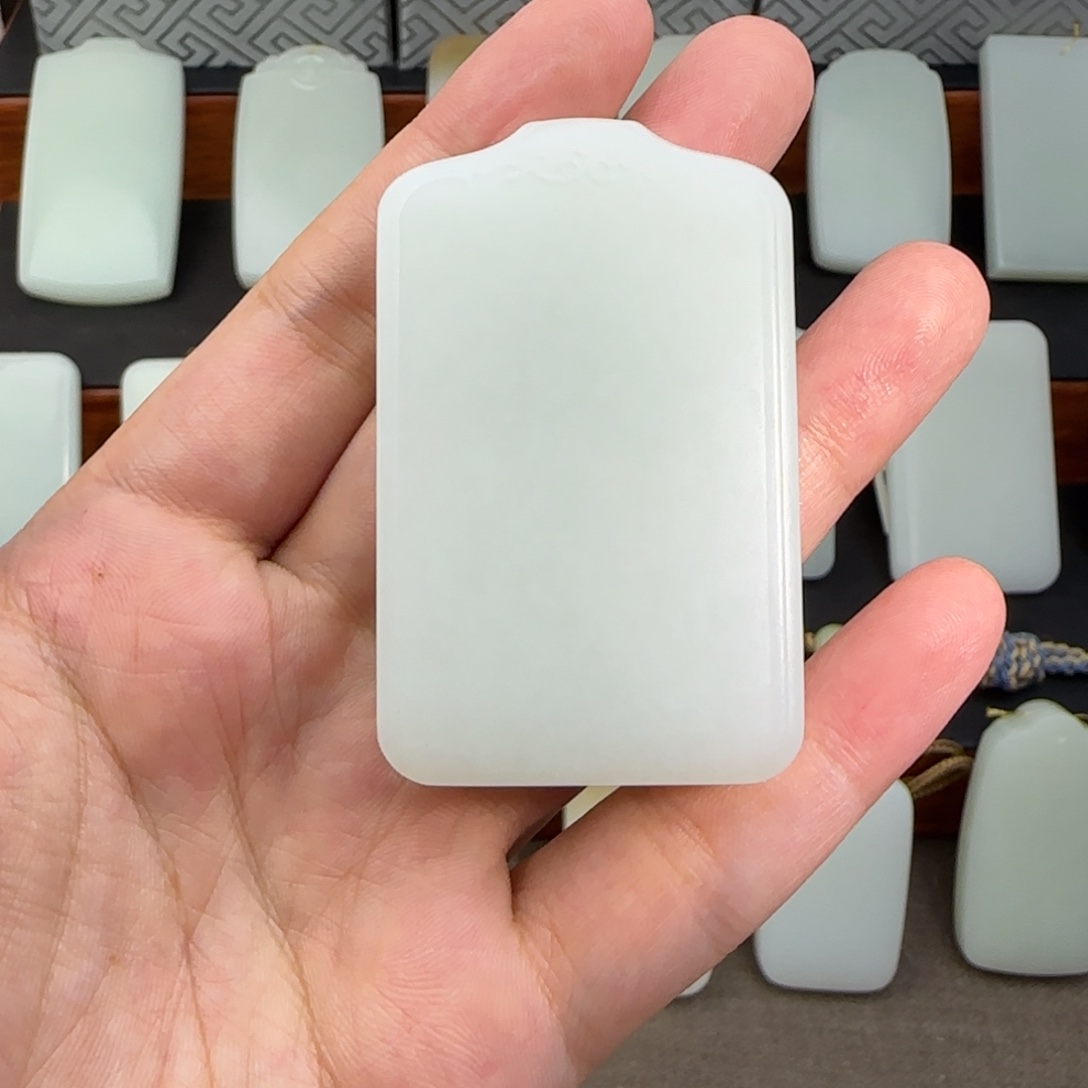 ༺***༻和田玉未镶嵌颈饰