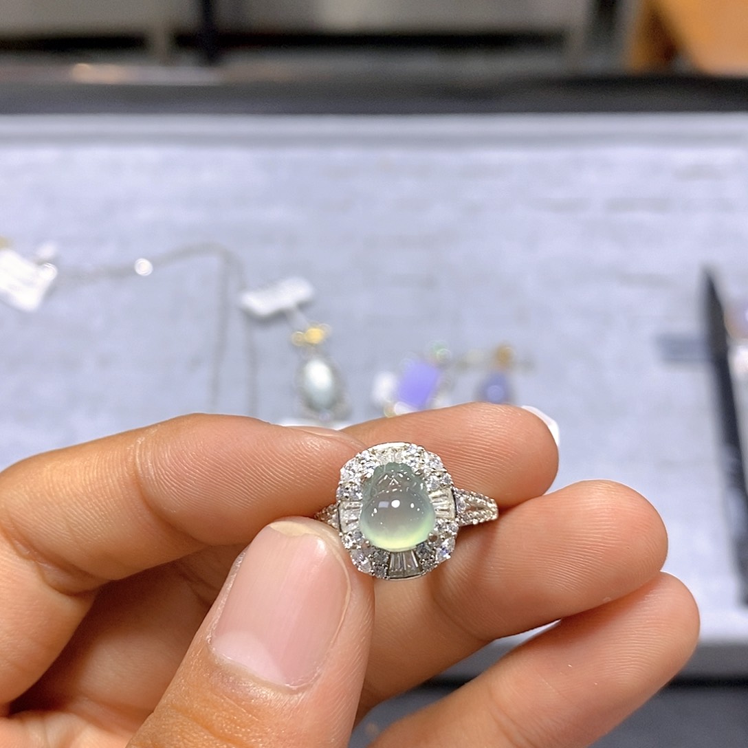 翡翠戒指银S925镶嵌100号