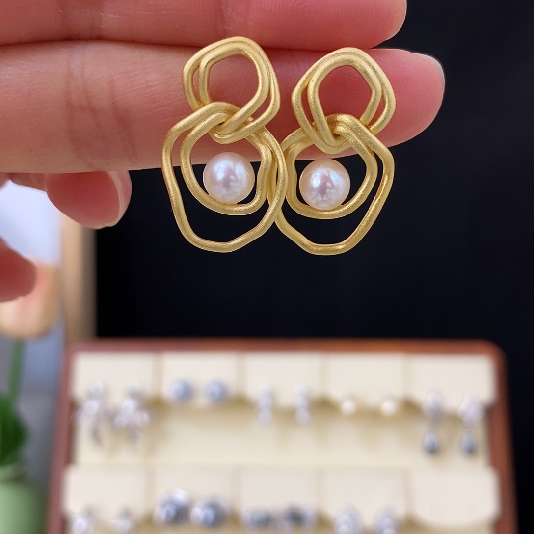 淡水珍珠耳饰银S925镀金镶嵌