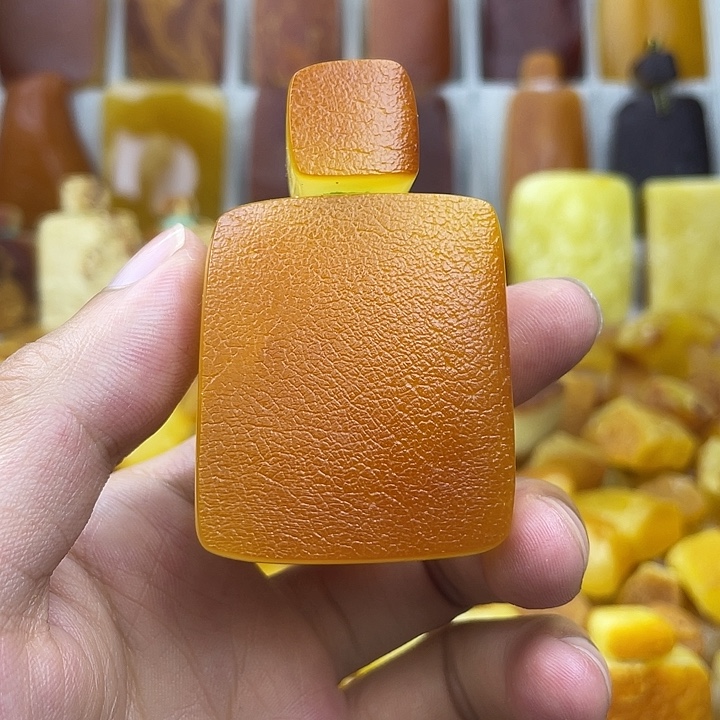 未镶嵌定制琥珀牌子