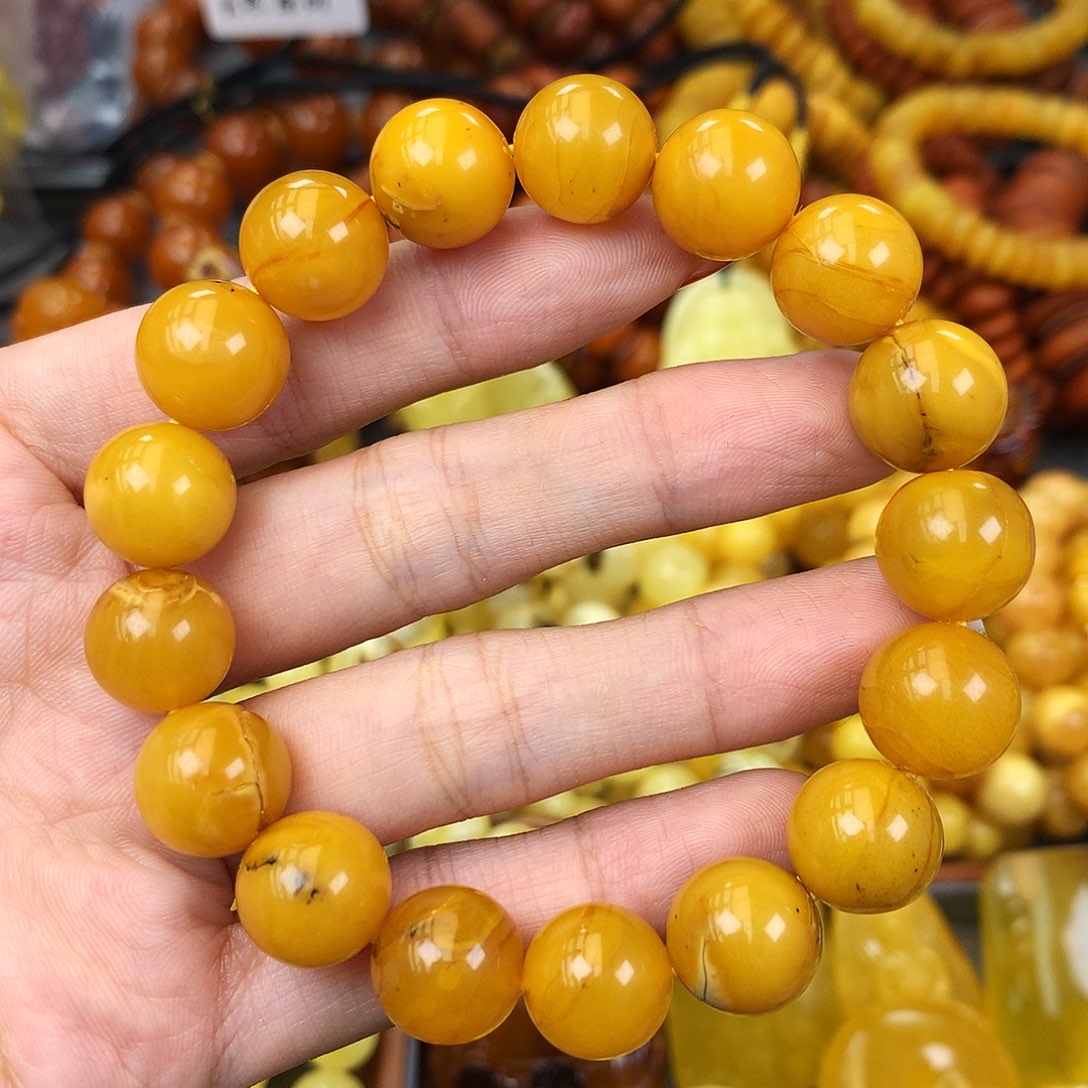 未镶嵌琥珀珠宝奇石