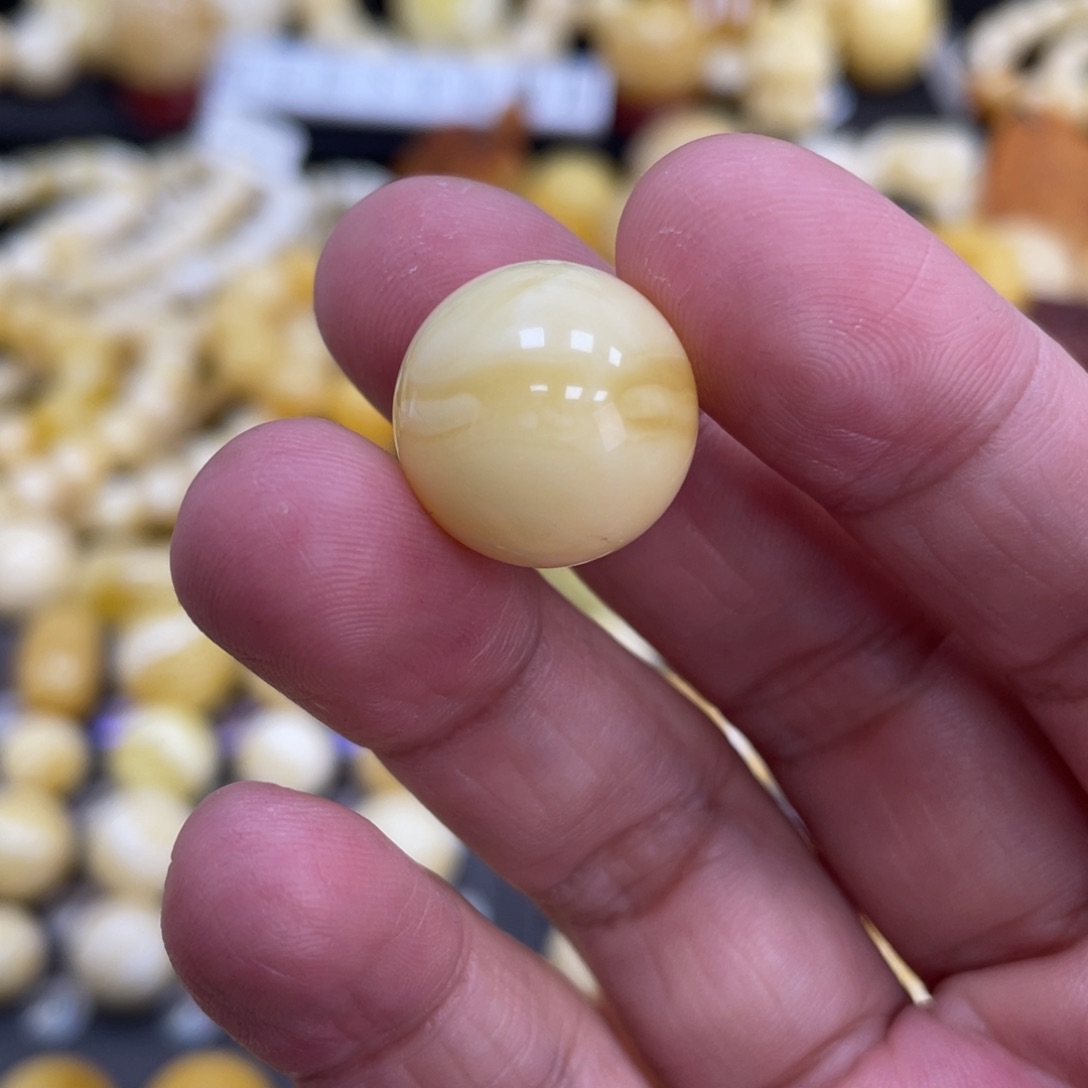 琥珀珠宝奇石未镶嵌16.4mm白花