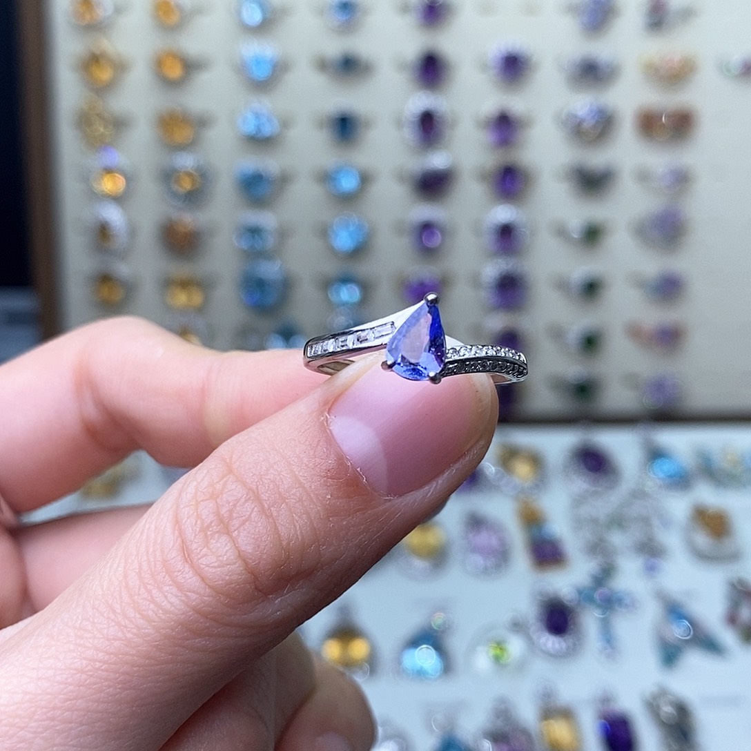 坦桑石戒指银S925镶嵌（一物一证）