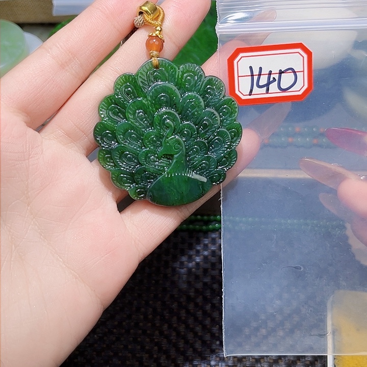 和田玉和田玉边角料随机发未镶嵌