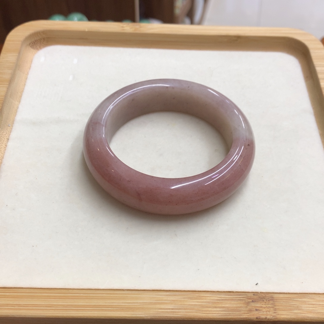石英质玉未镶嵌手镯