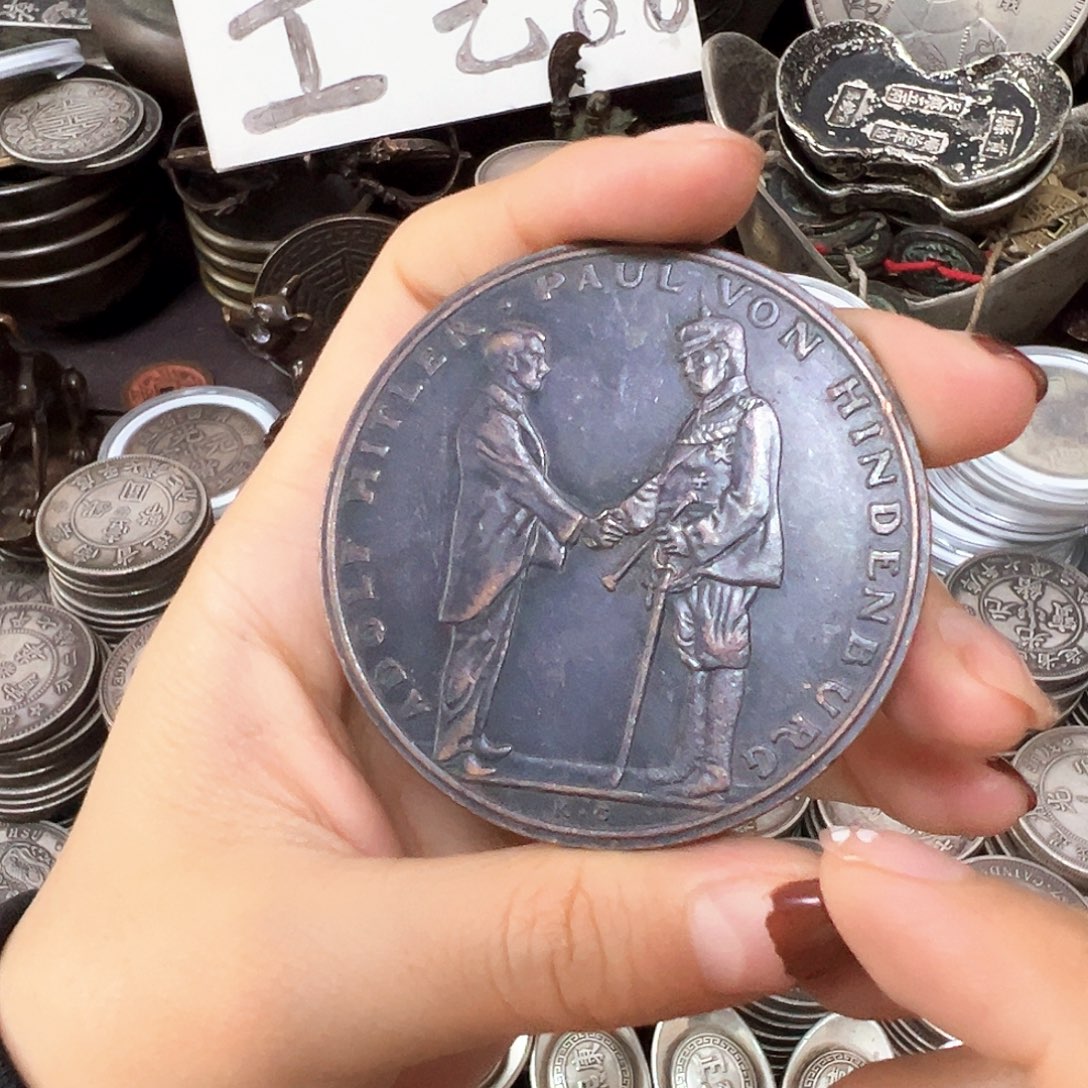 金属复古风格摆件