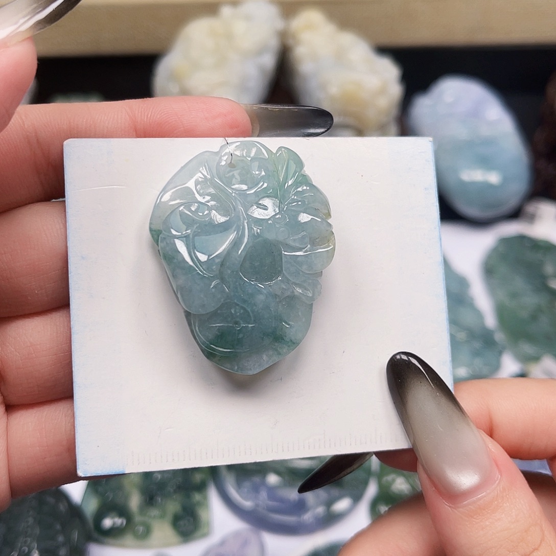 翡翠未镶嵌颈饰天然