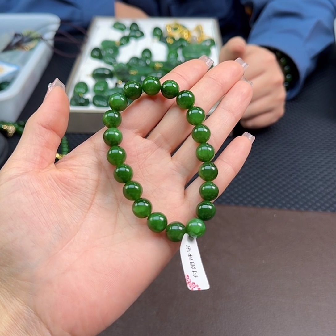 和田玉（碧玉）未镶嵌手链