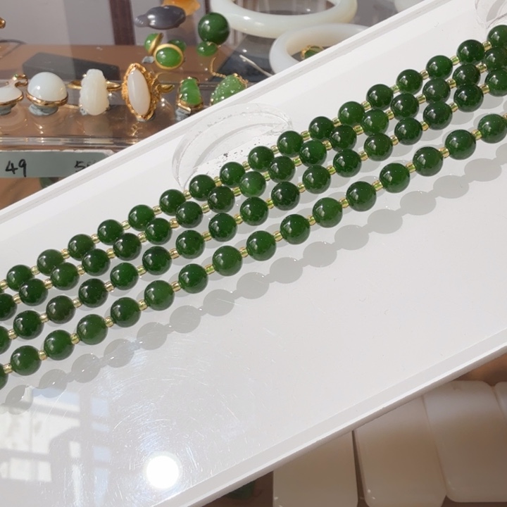 和田玉颈饰未镶嵌正宗俄碧七号矿菠菜绿6.2mm108