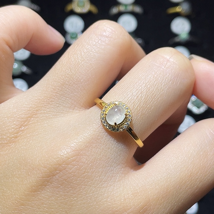 翡翠未镶嵌戒指戒指