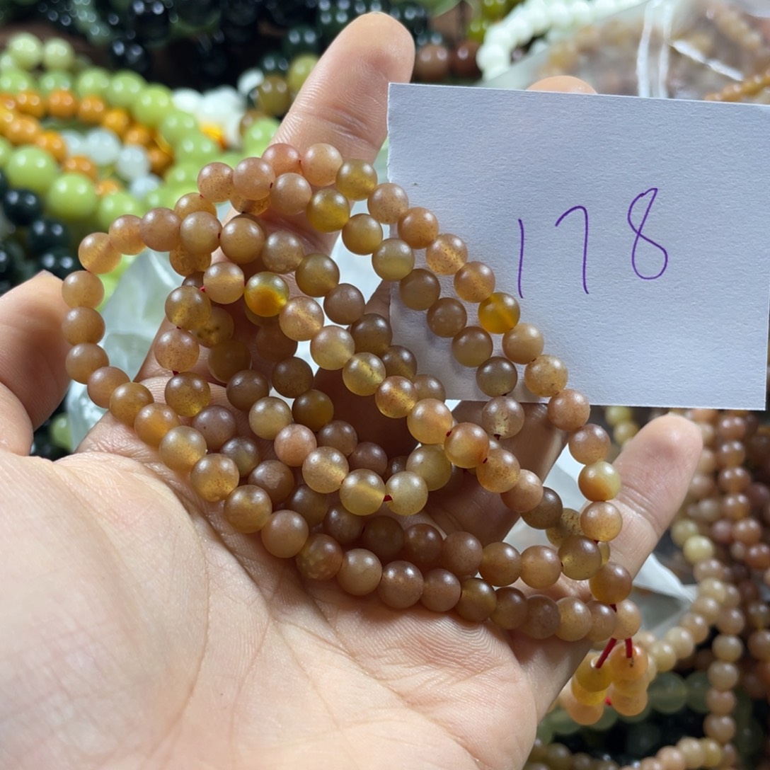 祥***云未镶嵌蛇纹石玉手链