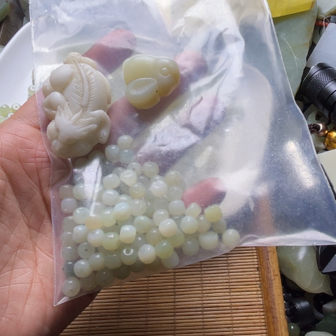 已***年和田玉（糖玉）未镶嵌挂件