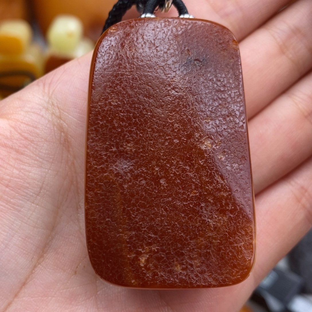琥珀吊坠(赠链)未镶嵌