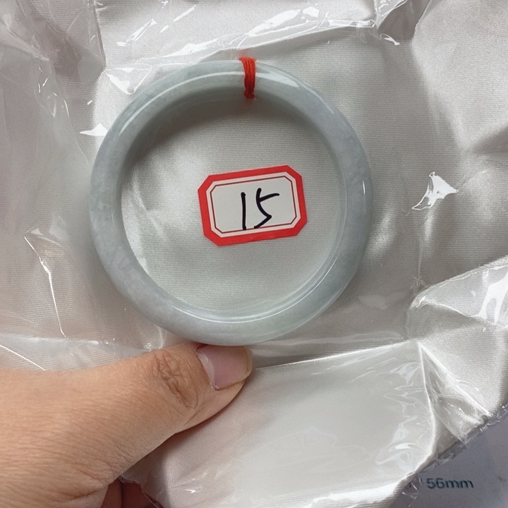 翡翠未镶嵌手镯翡翠