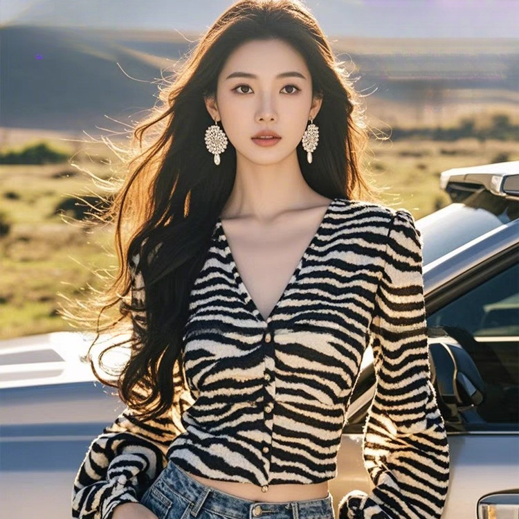 拉夏贝尔条纹衬衫女款爆款2025网红洋气女炸街纯欲慵懒风衣服女装