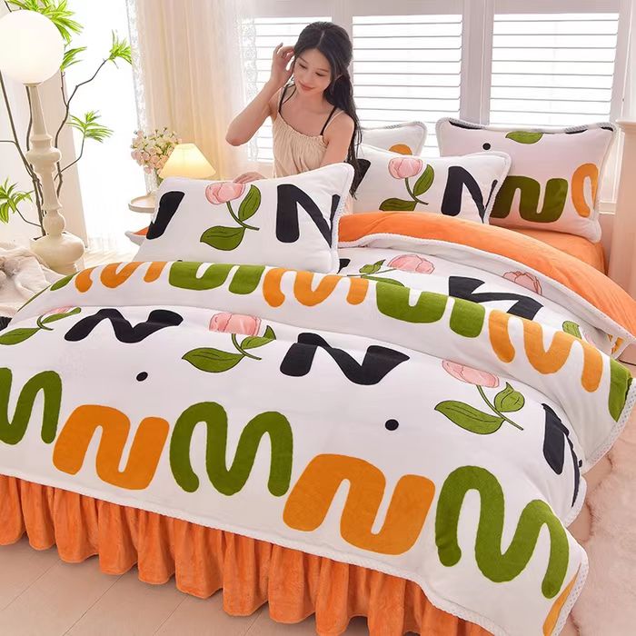 冬季保暖高克重牛奶绒四件套加厚冬季床上用品7.5到8斤左右