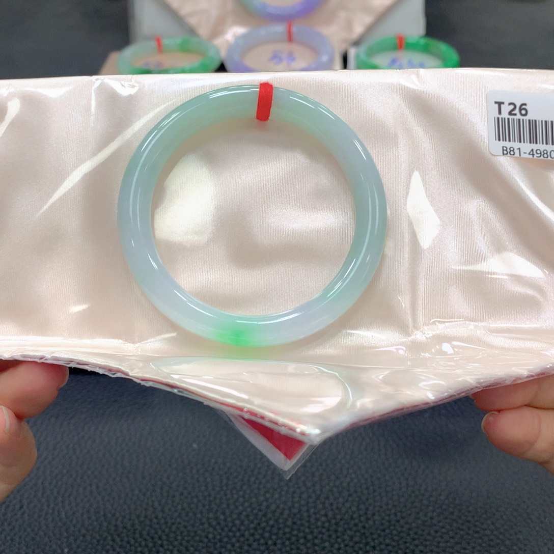 翡翠未镶嵌手镯12