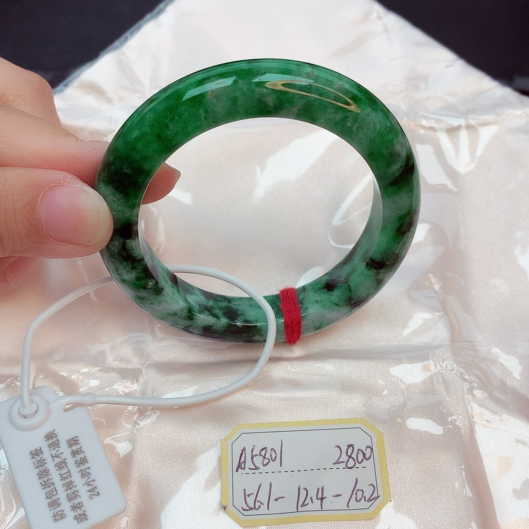 翡翠未镶嵌手镯缅甸翡翠