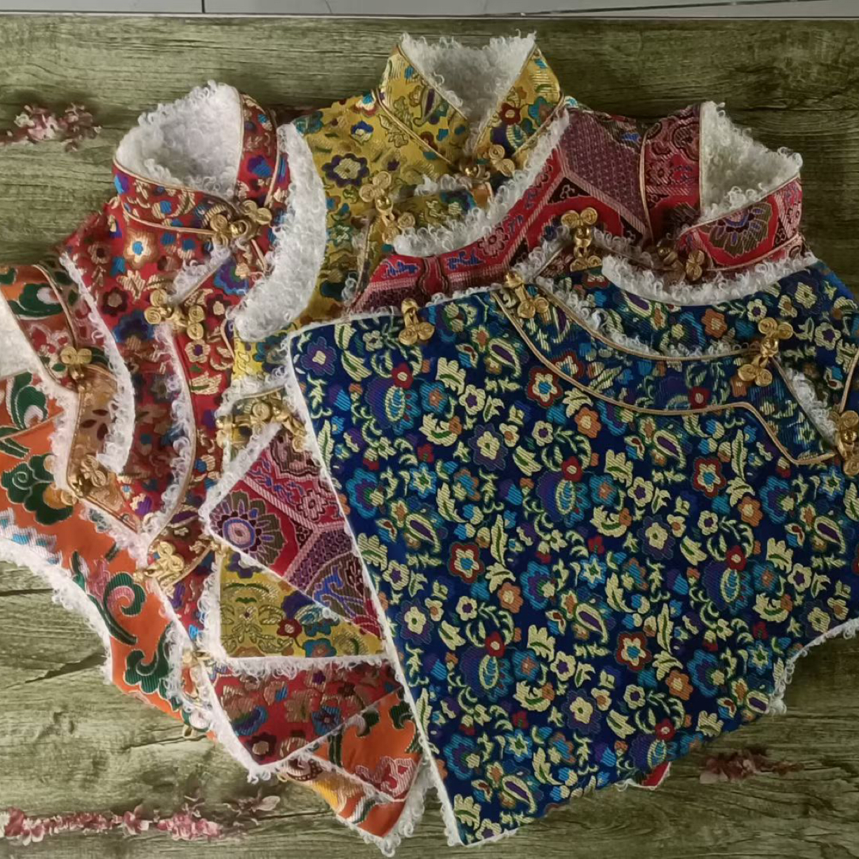 2025款藏式儿童马甲宝宝