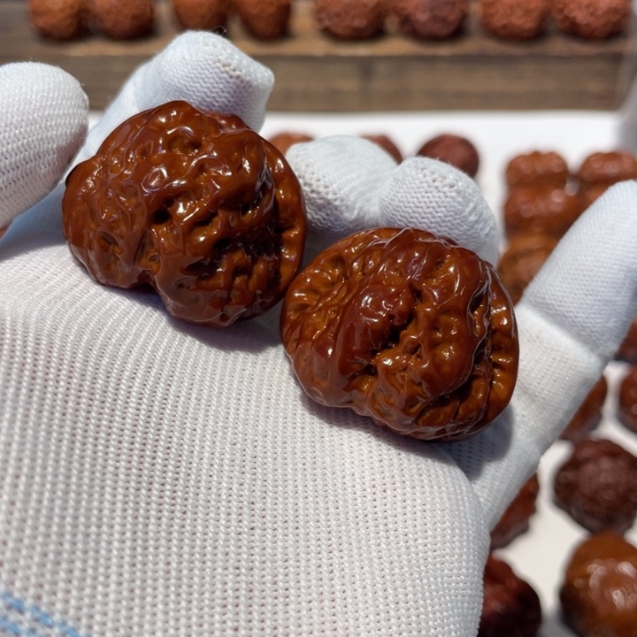 文玩核桃吊坠你**字蛤蟆头388.02.37