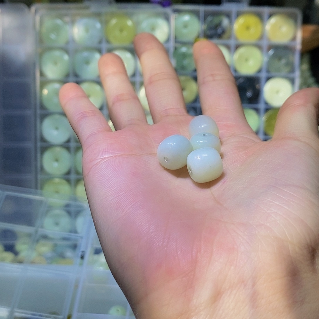 蛇纹石玉其他未镶嵌32