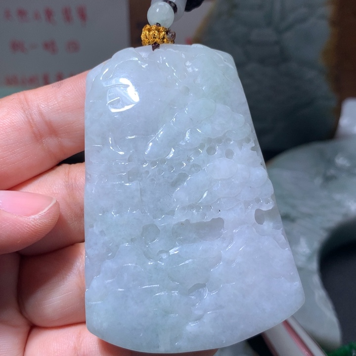 翡翠未镶嵌颈饰保真天然A货翡翠