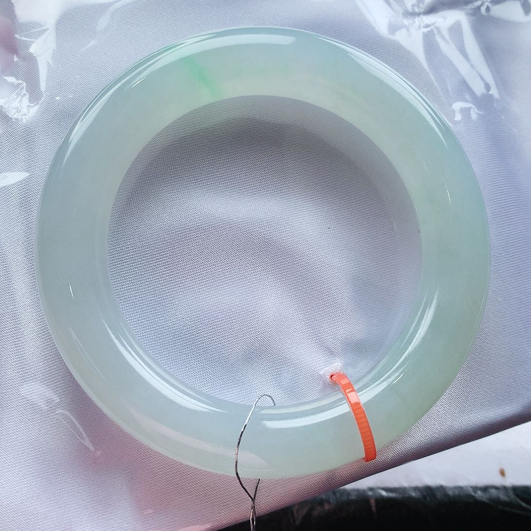 翡翠手镯未镶嵌55.5圈口