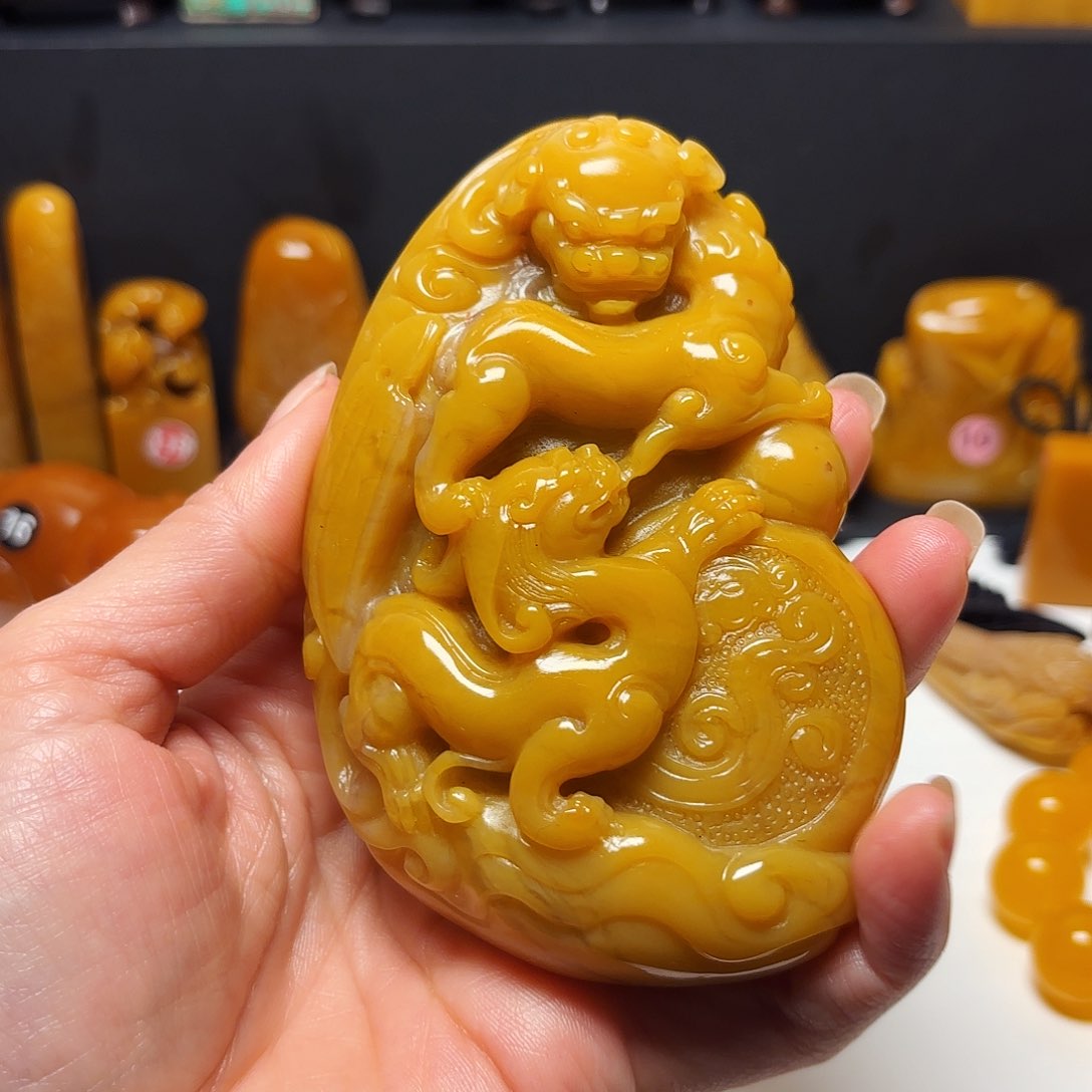 田黄石M****X石雕石雕石雕