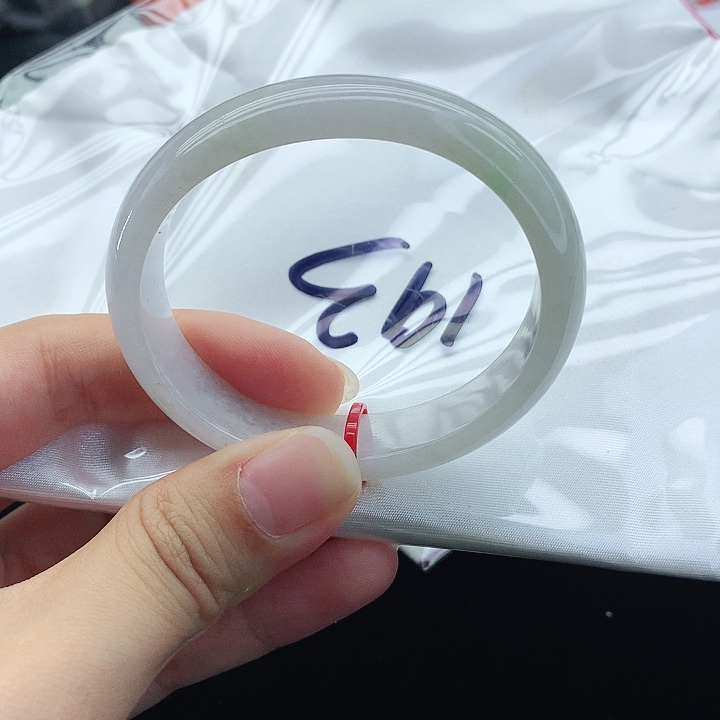 未镶嵌手镯翡翠193