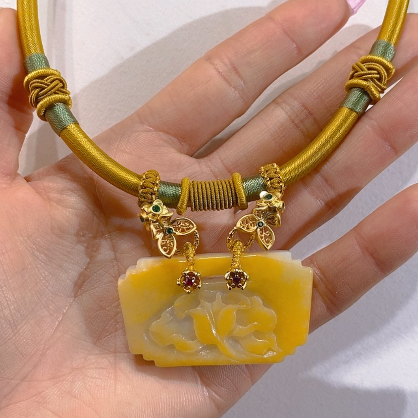 【闪购商品】颈饰未镶嵌翡翠