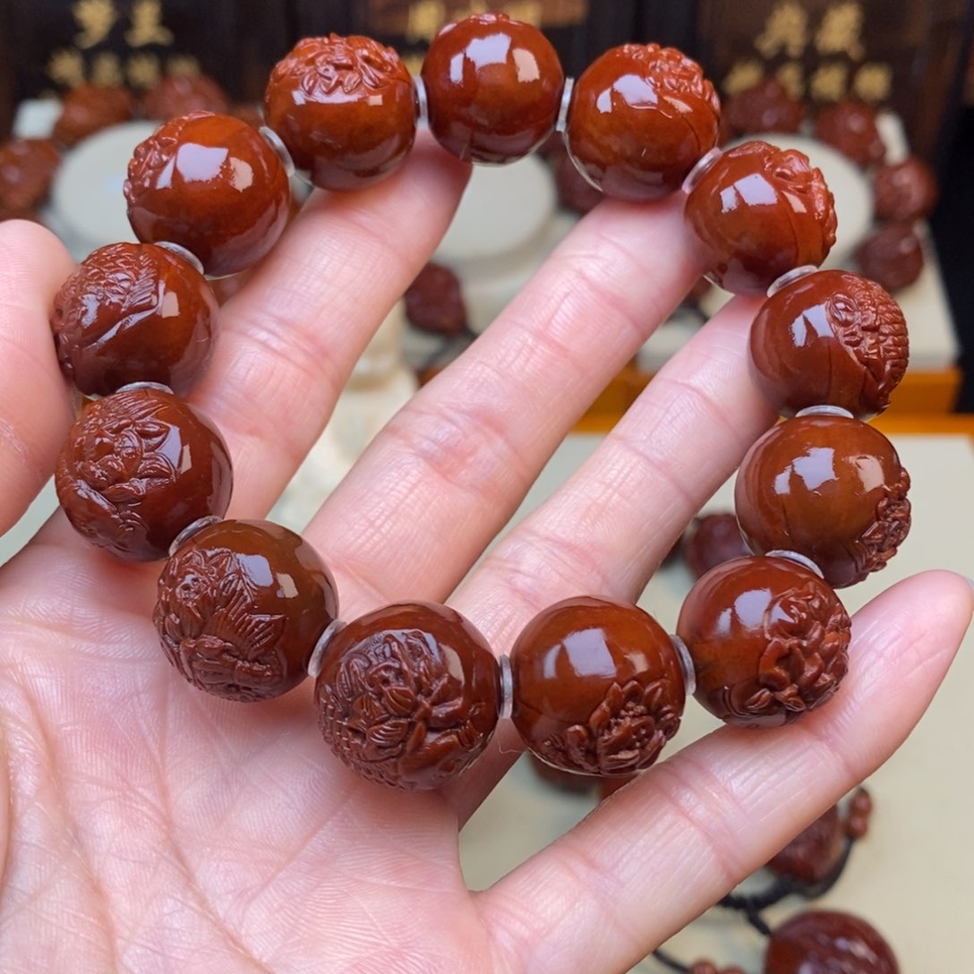 橄榄核吊坠莲花鱼