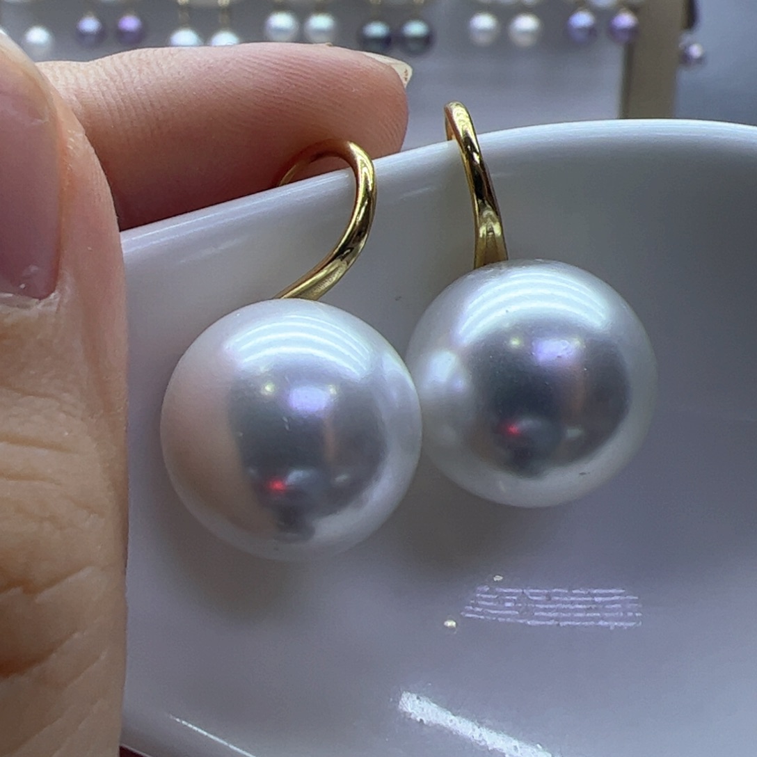 18K金镶嵌淡水珍珠耳饰