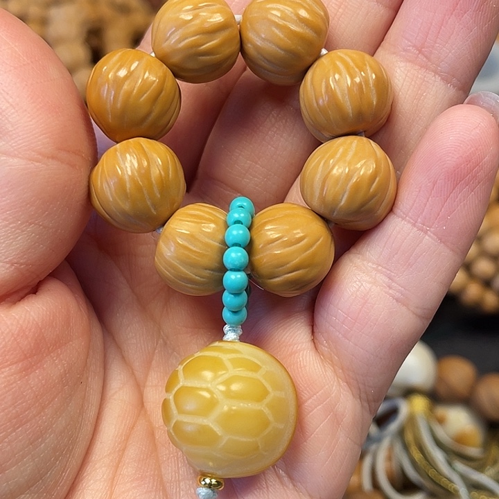 木原****吖全品屁桃➕滴酒手捻。     