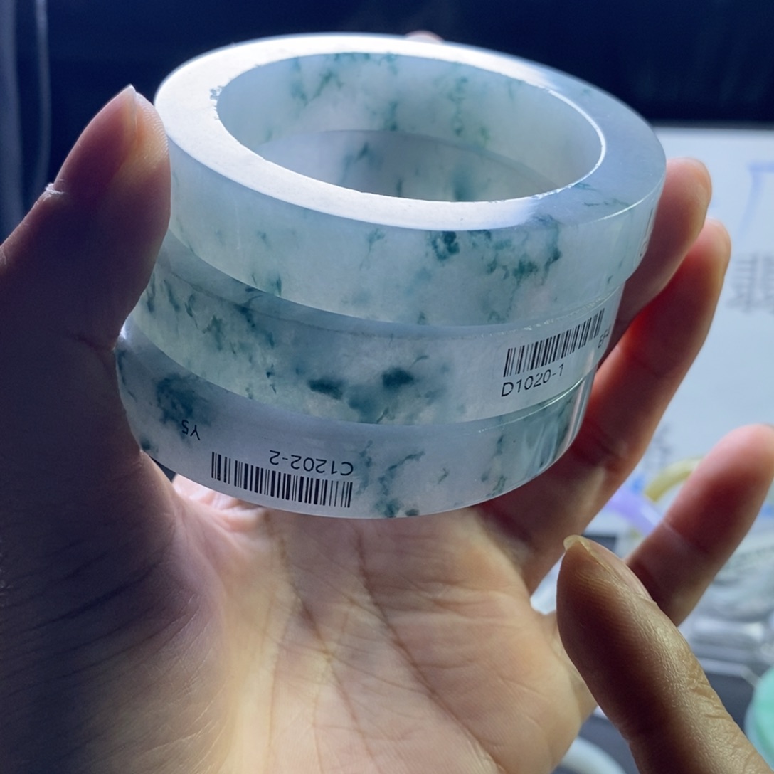 錢***有定制翡翠未镶嵌毛胚