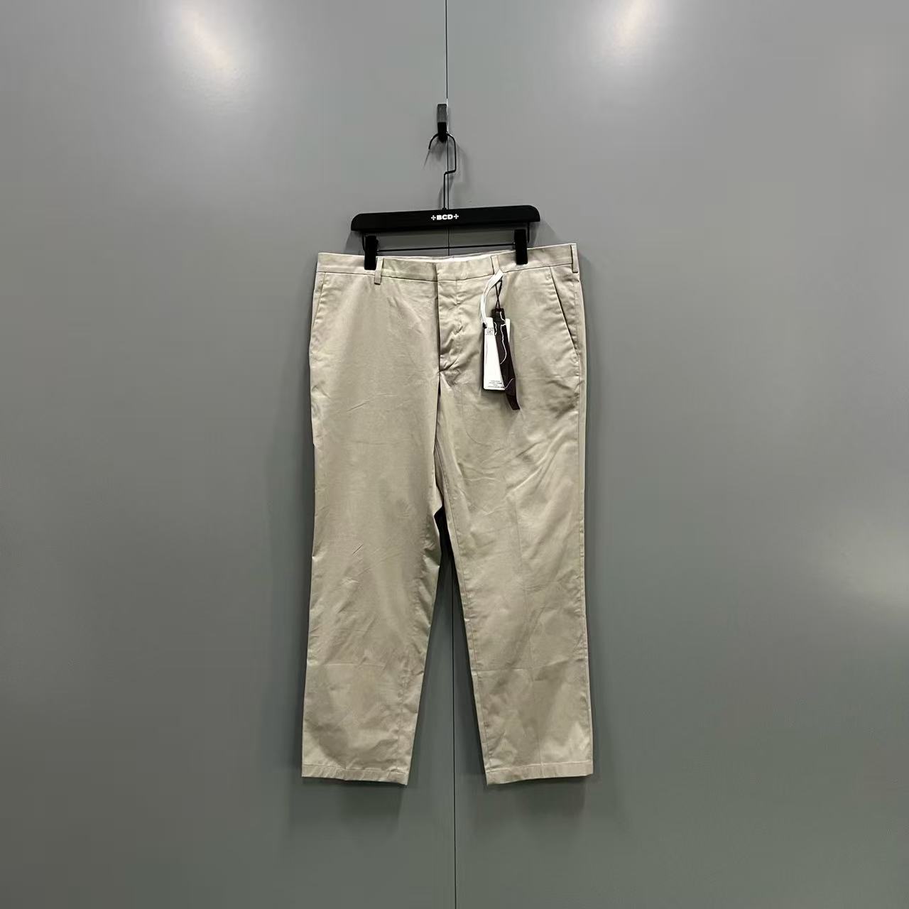 未使用 Prada/普拉达 米色西裤 54码/C016348