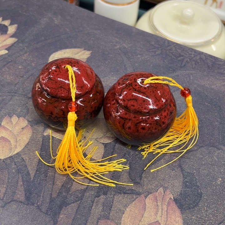 高端陶瓷茶叶密封罐