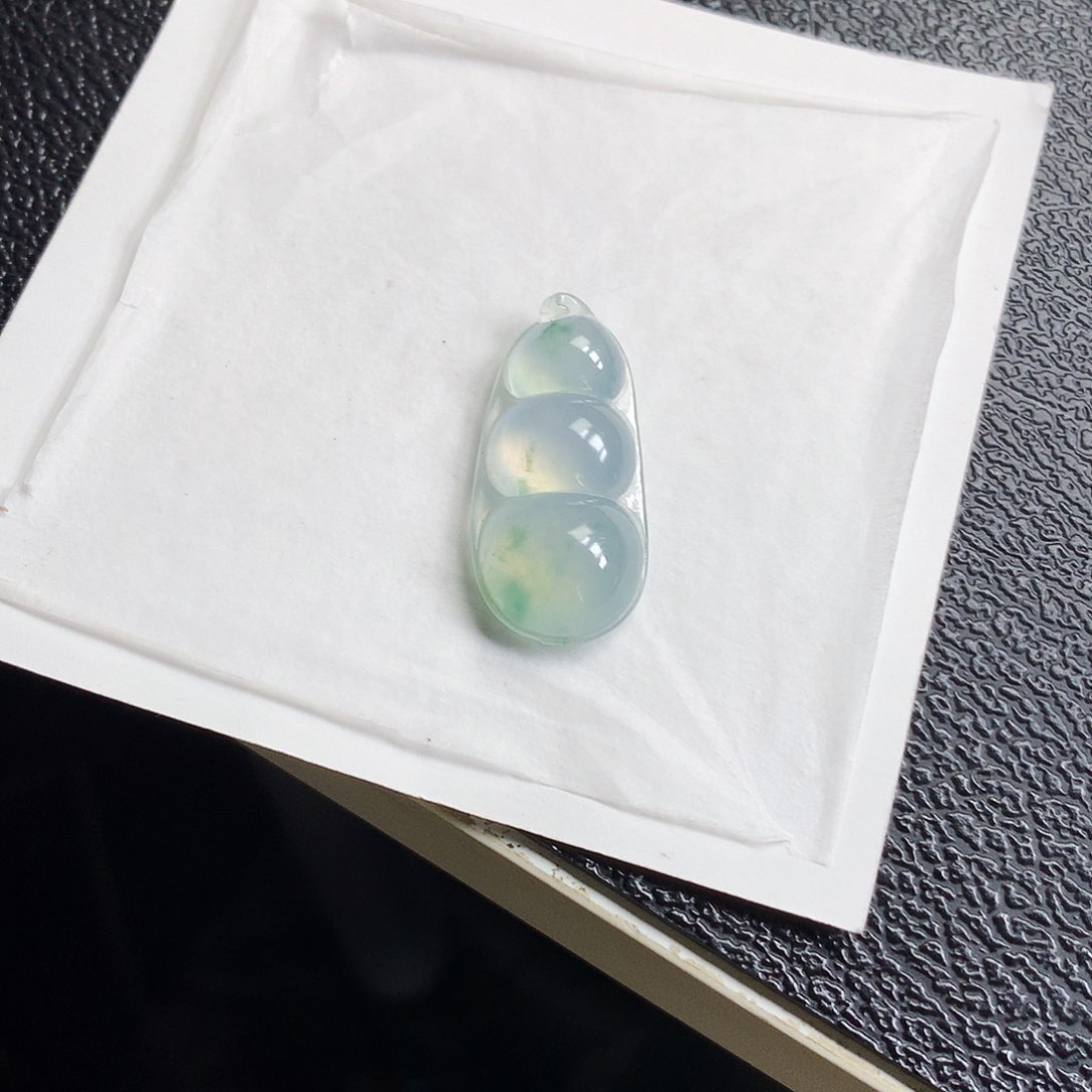 吊坠(不含链)未镶嵌翡翠福豆