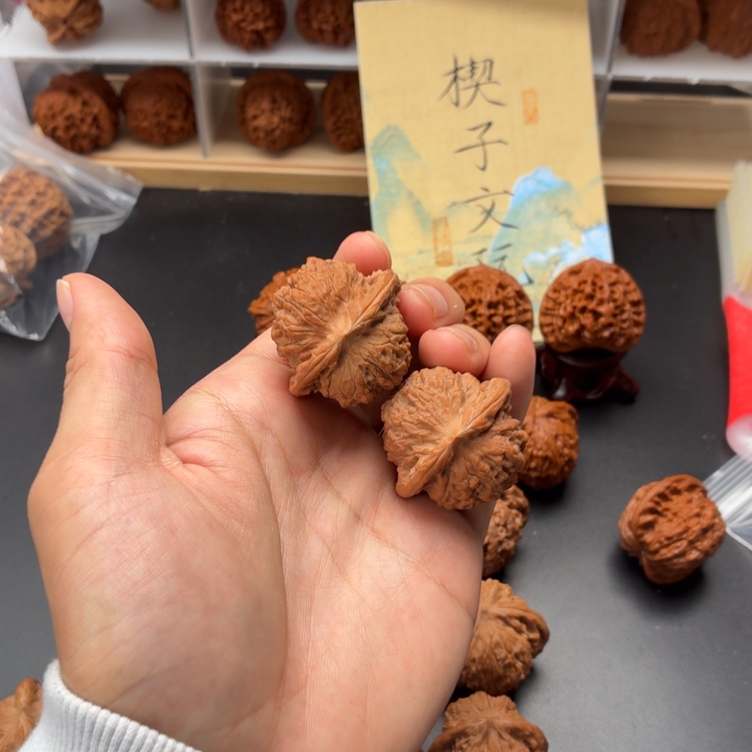 文玩核桃把件血麒麟全品无修37