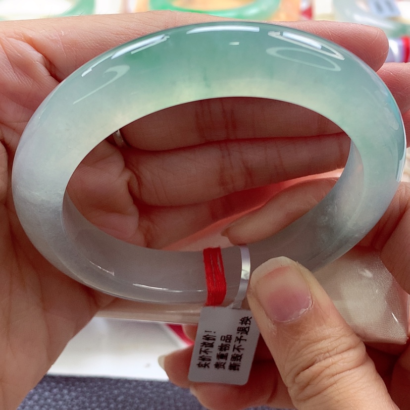 【闪购商品】翡翠手镯未镶嵌59.3全条起光甜绿大圈毕业A