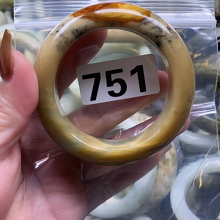 毛***毛蛇纹石玉未镶嵌手镯