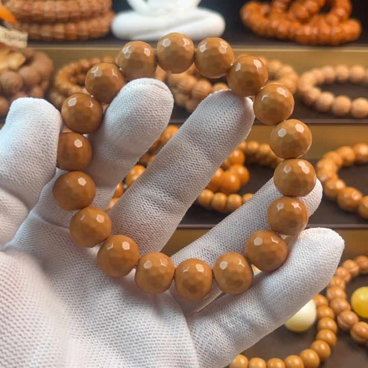 吊坠猴头核桃砖石