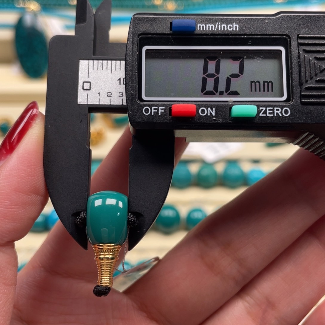 18K金镶嵌绿松石珠宝奇石三通