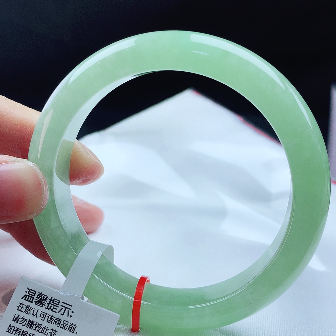 未镶嵌手镯翡翠55圈