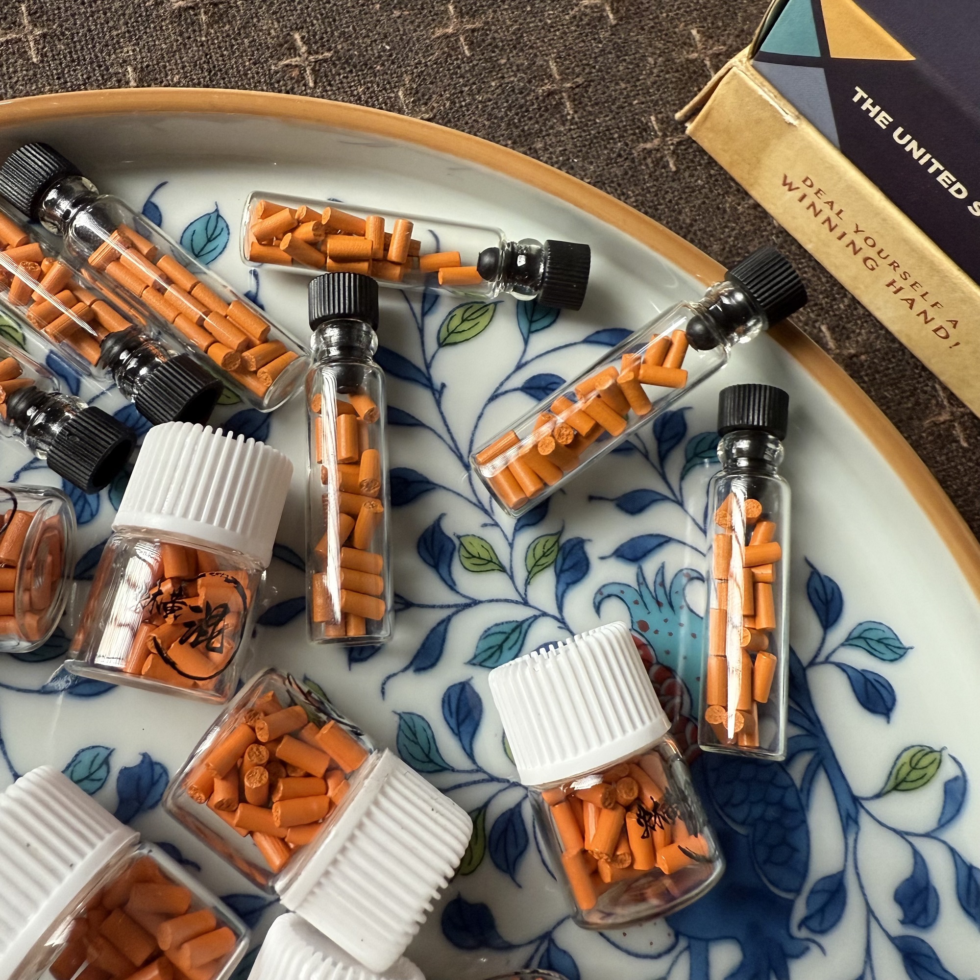 打火机火石 通用火石 橙色爆率软火石 火花量大 点火率高 不伤轮